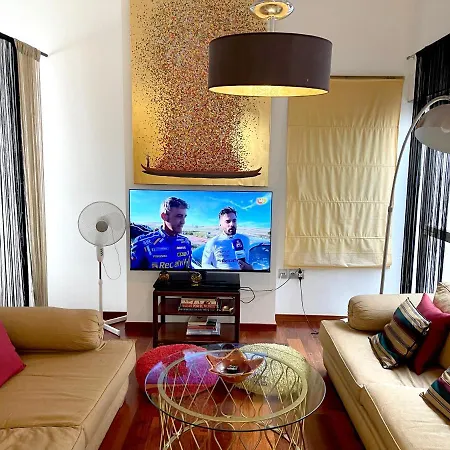 Atico En Plaza De La Constitucion 3 Bedrooms Апартаменты