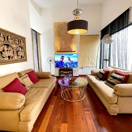 Lägenhet Atico En Plaza De La Constitucion 3 Bedrooms