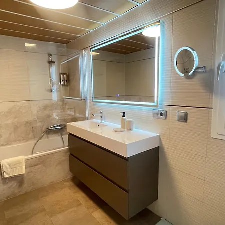 Atico En Plaza De La Constitucion 3 Bedrooms