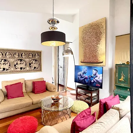 Atico En Plaza De La Constitucion 3 Bedrooms *