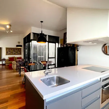 Atico En Plaza De La Constitucion 3 Bedrooms