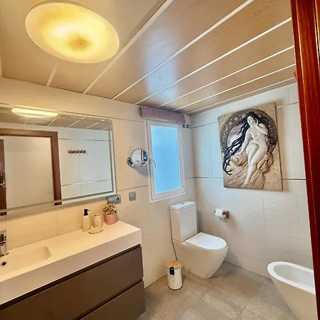 Appartamento ático En Plaza De La Constitución 3 Bedrooms *