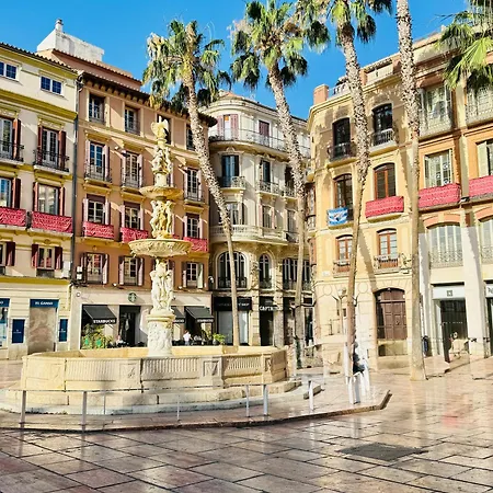 ático En Plaza De La Constitución 3 Bedrooms * Málaga