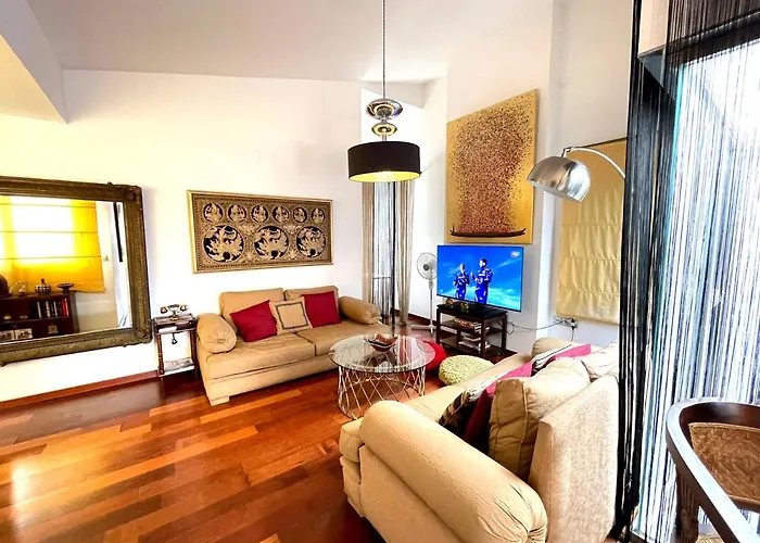 Apartmán Atico En Plaza De La Constitucion 3 Bedrooms Màlaga