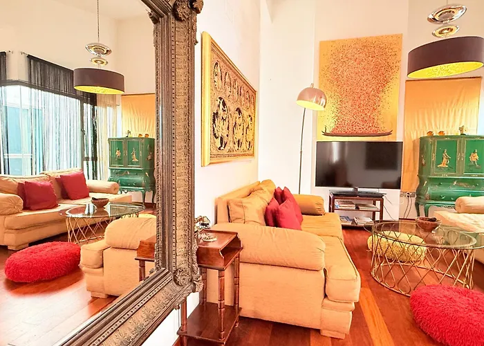 Apartmán Atico En Plaza De La Constitucion 3 Bedrooms *